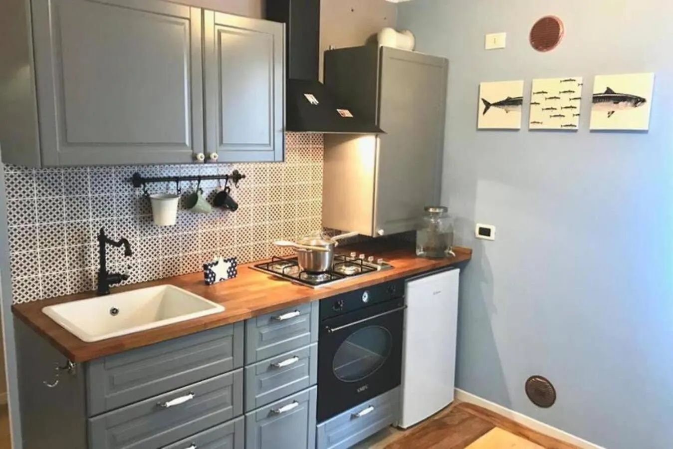 Blue George Apartment location
